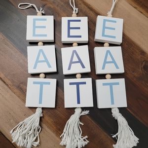 EAT sign